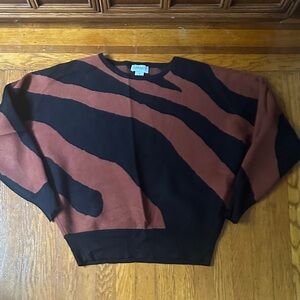 Women's Black and Brown Crewneck Sweater. Size Medium.